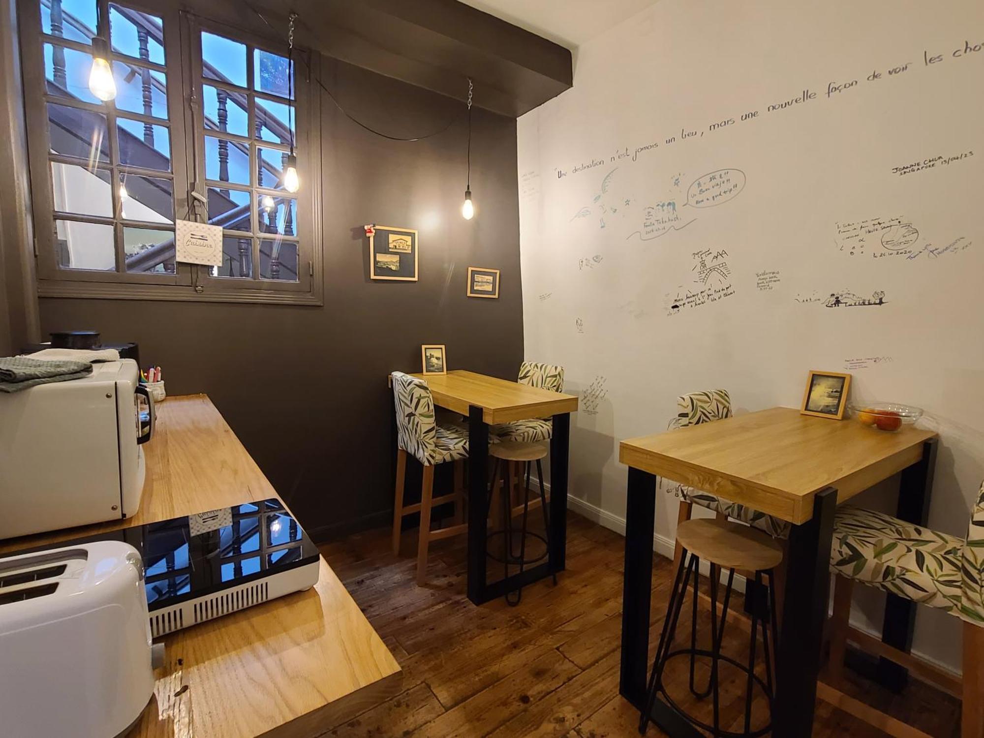 圣让皮耶德波尔 Plan B酒店 外观 照片